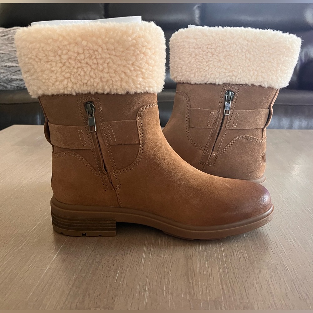 UGG Harrison Cuff Boots, size 8, BRAND NEW WITH BOX! Never worn!  Beautiful